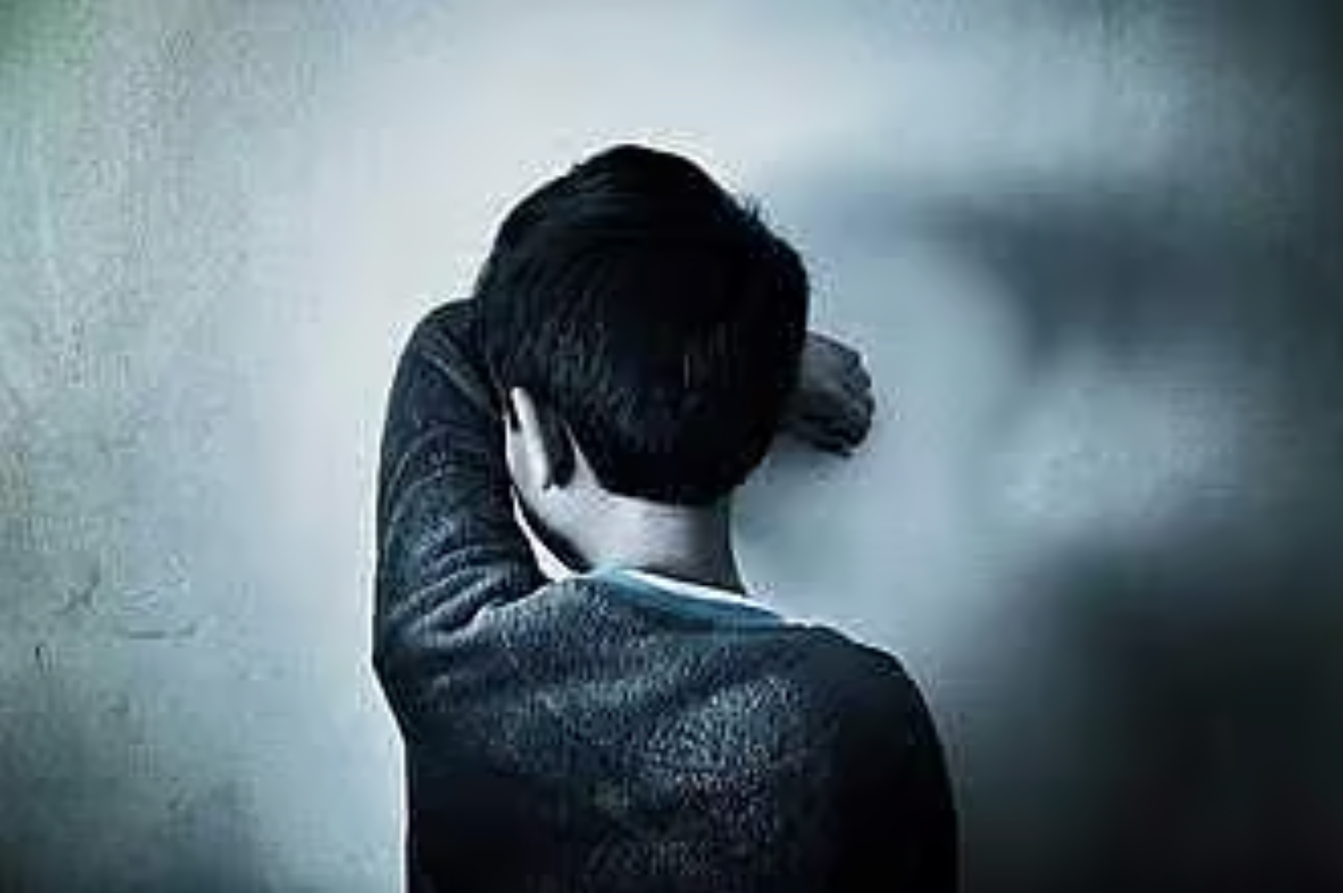 出国8天，孩子扔给保姆！阿联酋这位母亲被罚8万迪拉姆