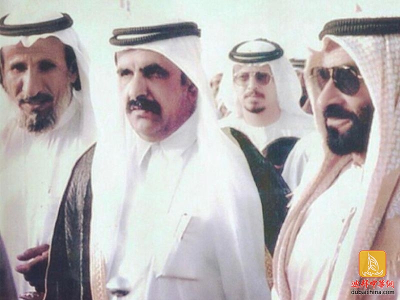 Poet-with-Zayed_17864cb2b2f_original-ratio.jpeg