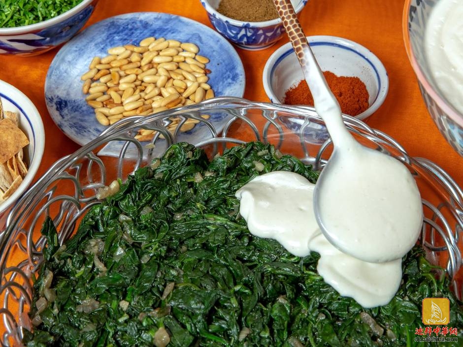 LF-ramadan-recipe-Fattet-Spinach 2.jpg