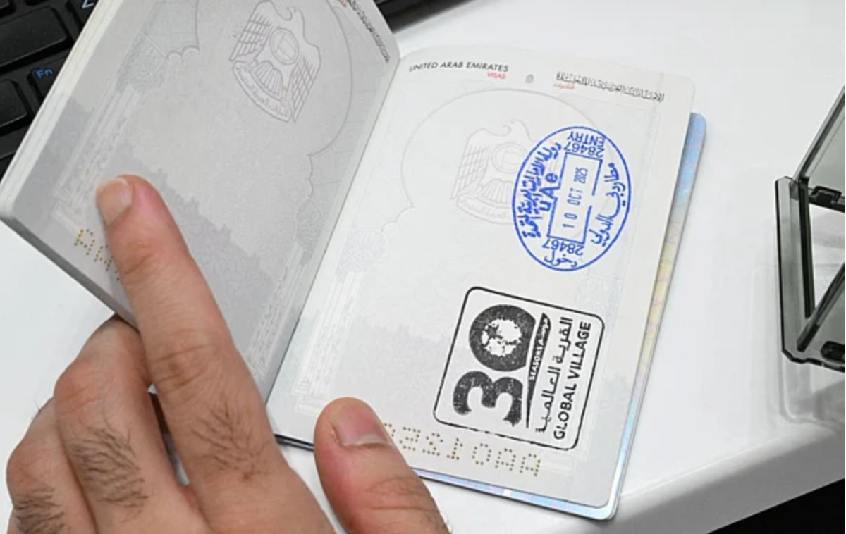 迪拜地球村开园在即！游客入境迪拜时护照将被盖上