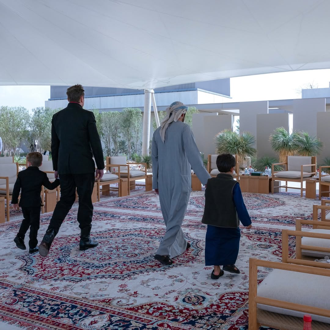 身价突破七千亿美元后，马斯克到访迪拜，王储谢赫·哈姆...