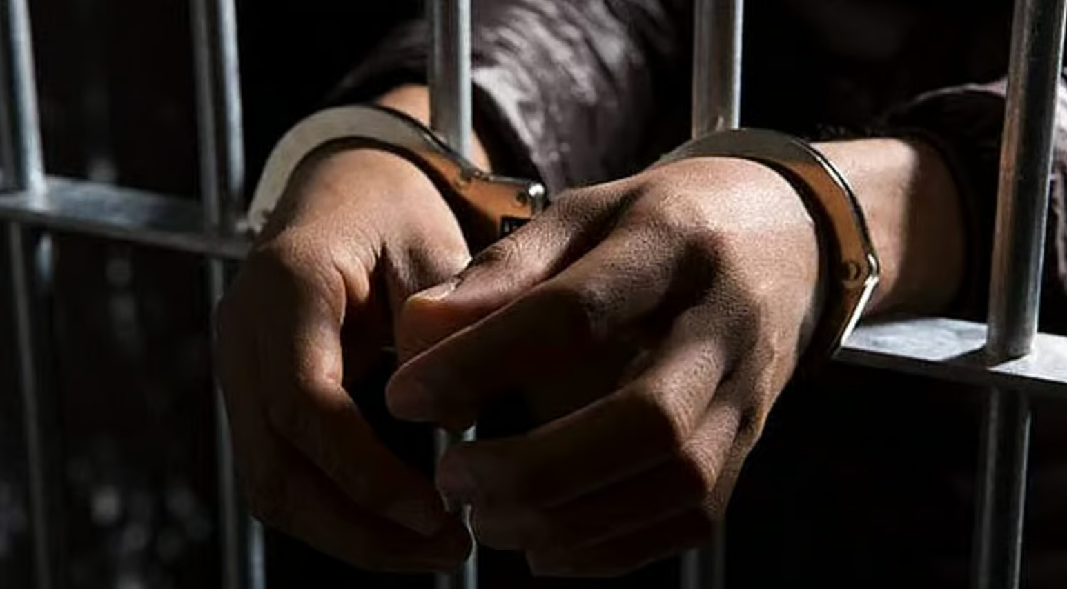 迪拜两名“油耗子”因盗窃卡车柴油被判监禁