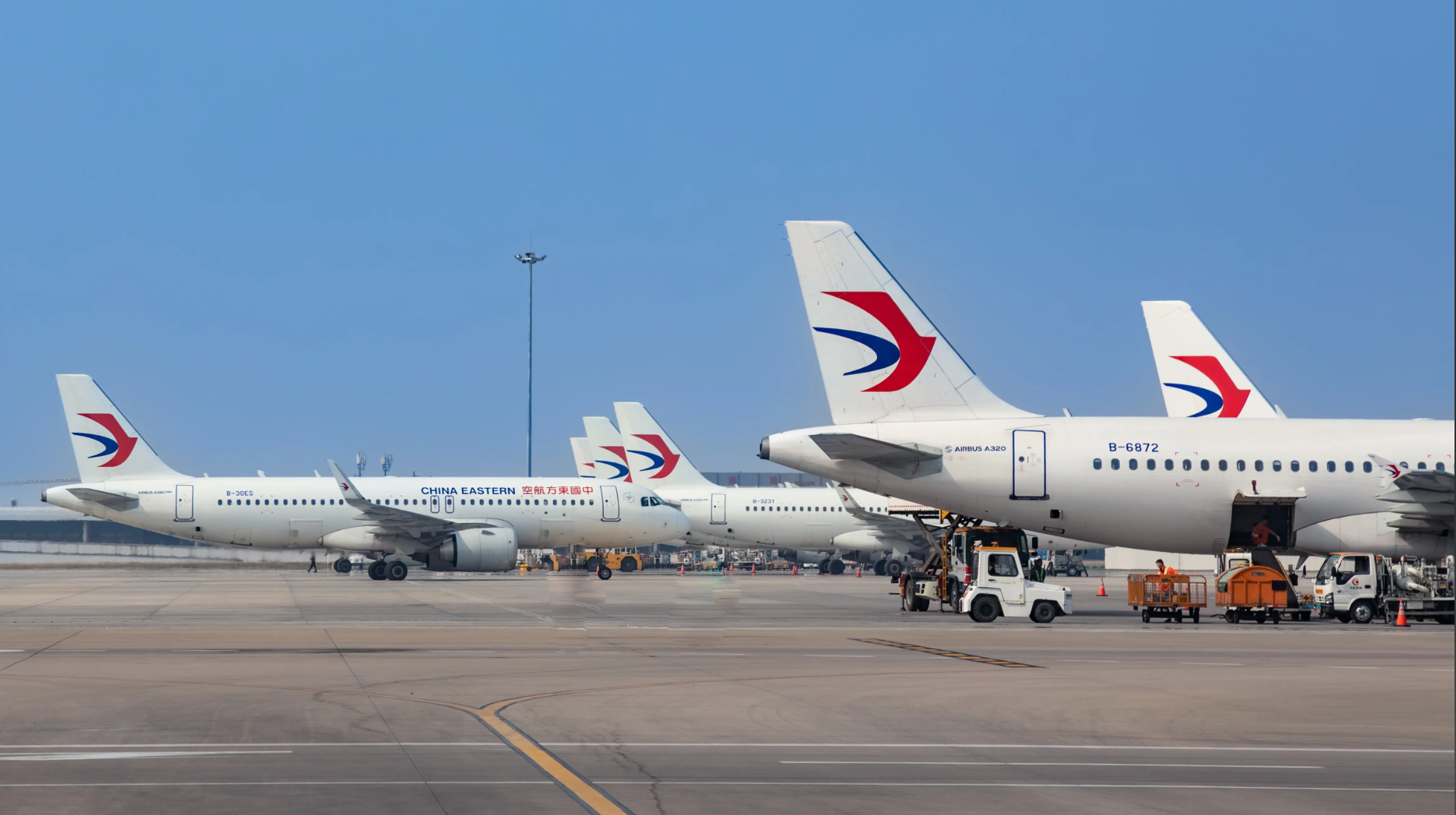 中国民航航班紧急返航！东航飞利雅得和迪拜、南航飞迪...