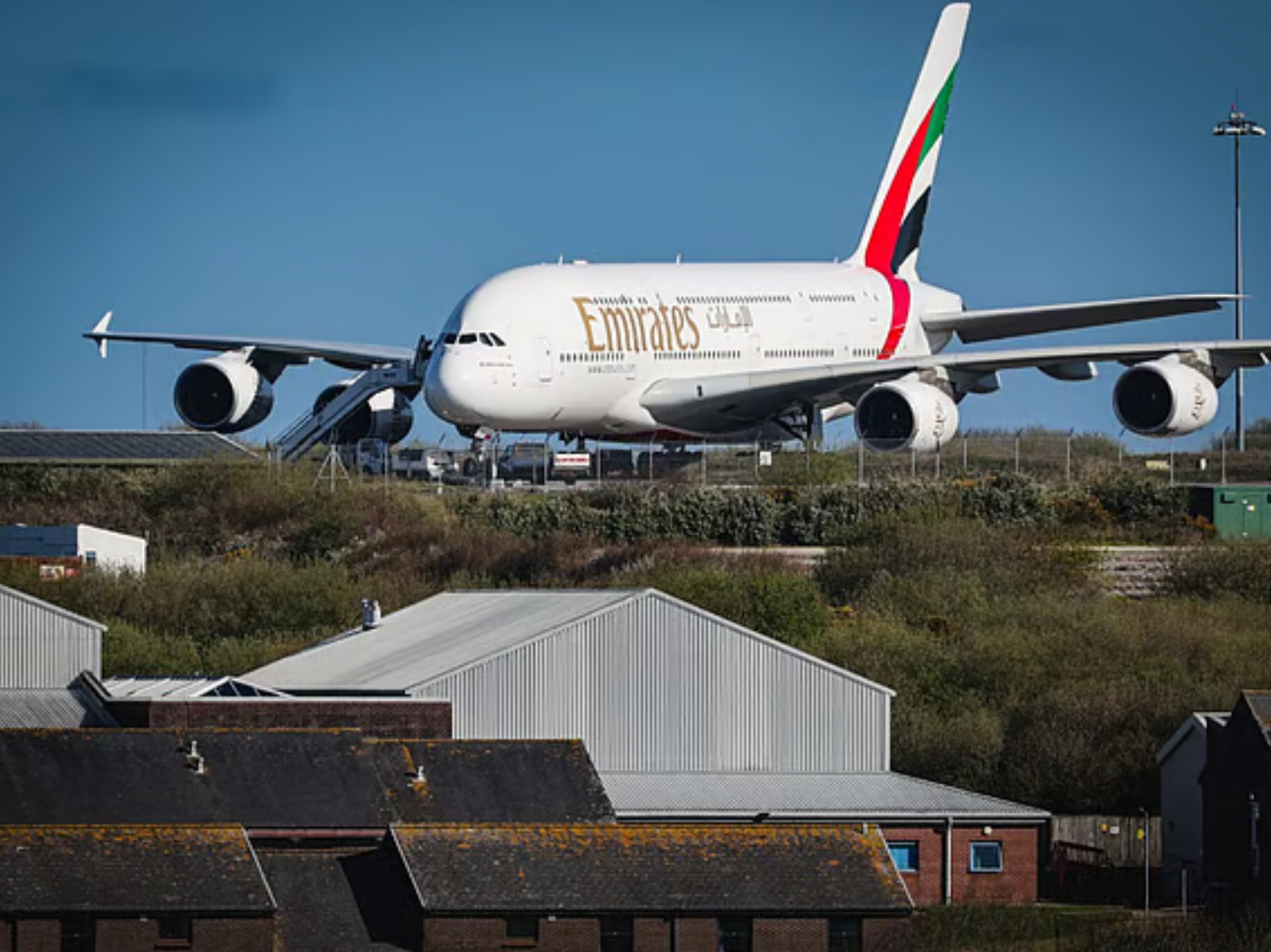 机翼再现裂纹！空客下令紧急检查16架A380，阿联酋航空15架...