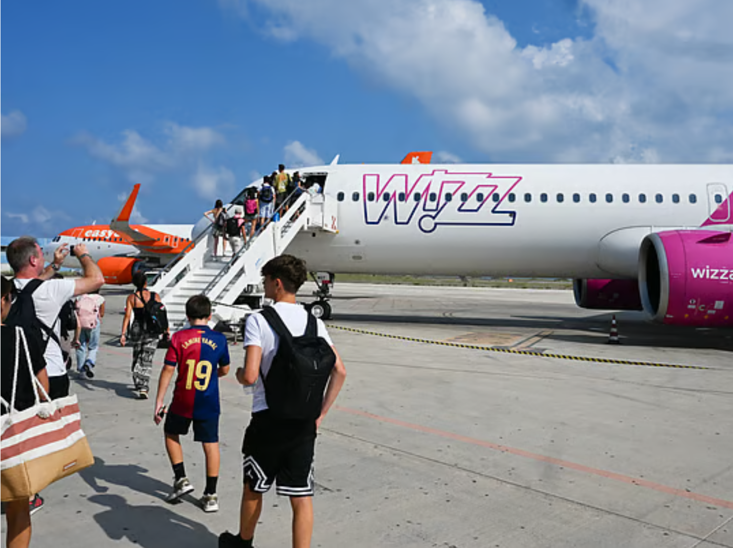 威兹航空要回来了？迪拜、阿布扎比、吉达、安曼，12条航...