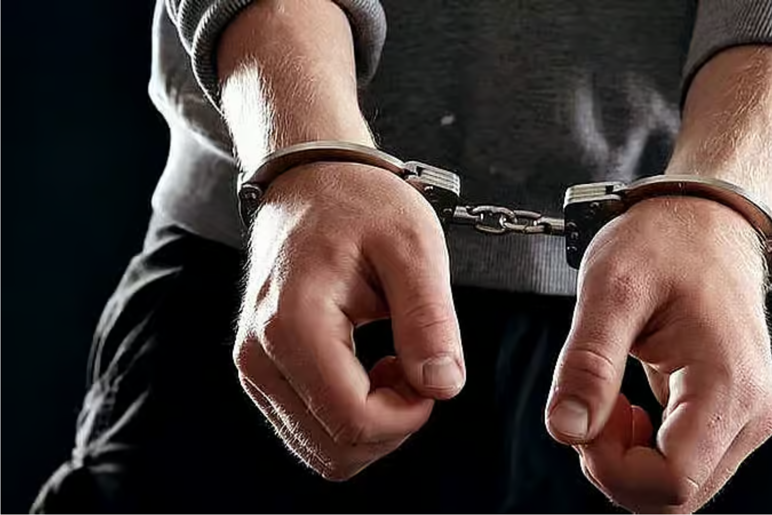 沙特又抓了一名骚扰游客的男子，骚扰游客的事在沙特屡...